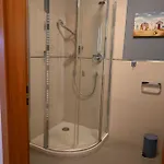 Stefi, Magischer Ausblick, Schwimmbad-sauna In ラーンシュタイン