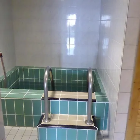 Stefi, Magischer Ausblick, Schwimmbad-sauna In アパート ラーンシュタイン