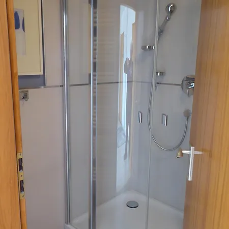 דירה Stefi, Magischer Ausblick, Schwimmbad-sauna In